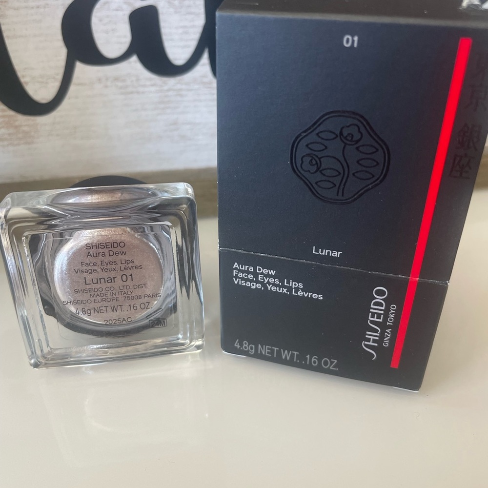 Shiseido Aura Dew eyeshadow